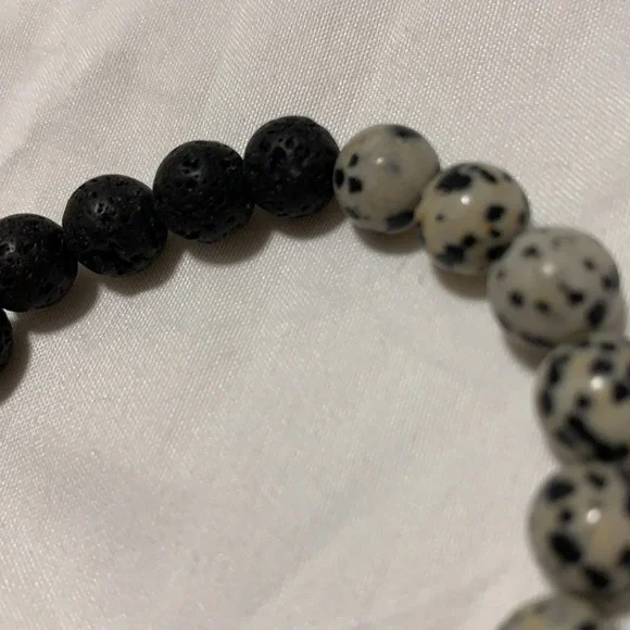 ✨ Bundle 2 for $12. Crystal Essential Oil Bracelet. - Picture 3 of 3
